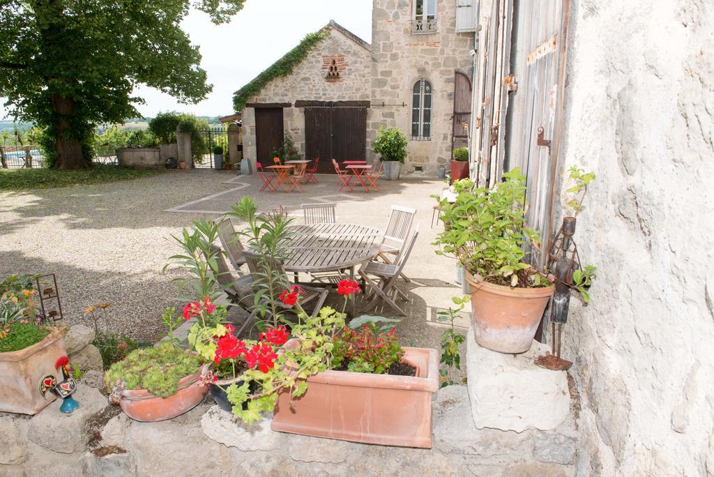 Bed and Breakfast Au Bonheur D'Alphonse Lusignan-Petit Екстер'єр фото